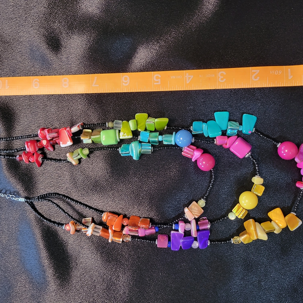 Red and Pink Cube Bead Necklace with Flexible Design